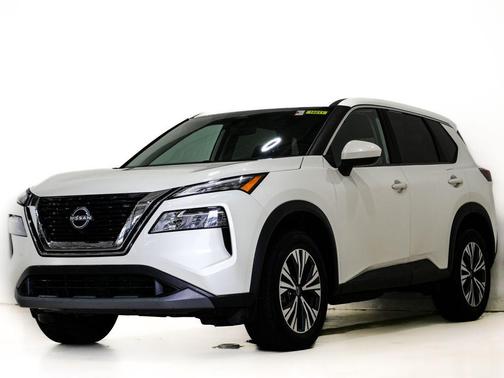 Pearl White Tricoat 2023 Nissan Rogue SV