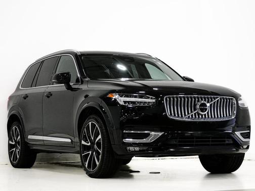 2023 Volvo XC90 B5 Plus