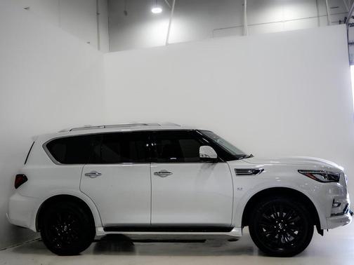 2018 INFINITI QX80 Base