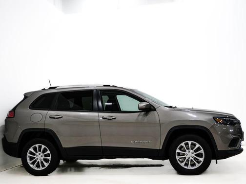 Light Brownstone Pearlcoat 2020 Jeep Cherokee Latitude