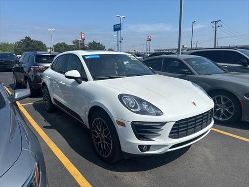 2018 Porsche Macan Base