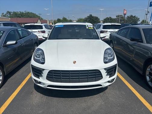 2018 Porsche Macan Base
