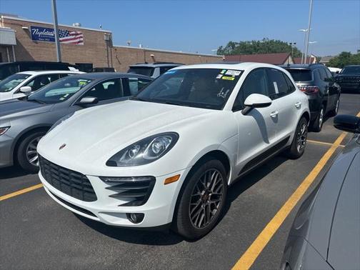 2018 Porsche Macan Base