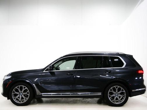 Dark Graphite Metallic 2021 BMW X7 xDrive40i