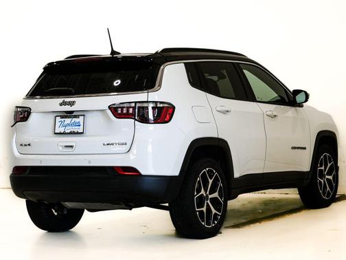 Bright White Clearcoat 2025 Jeep Compass Limited