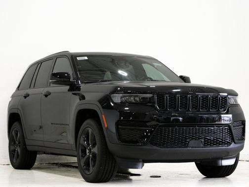 2025 Jeep Grand Cherokee Altitude