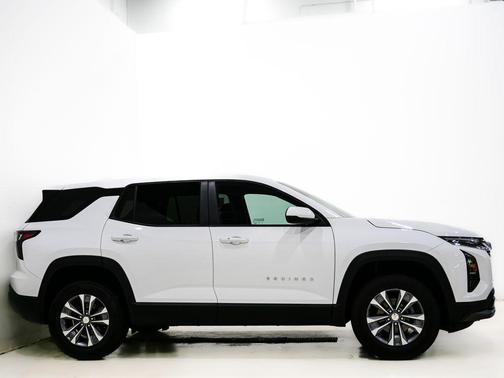 Summit White 2025 Chevrolet Equinox 1LT