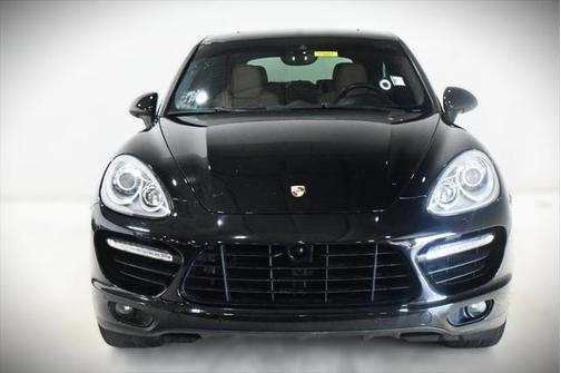 2014 Porsche Cayenne Turbo