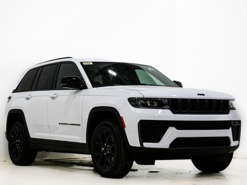 2026 Jeep Grand Cherokee Altitude