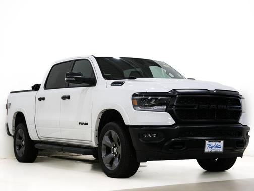 Bright White Clearcoat 2023 RAM 1500 Big Horn/Lone Star