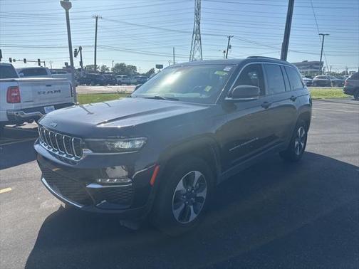 2022 Jeep Grand Cherokee 4xe Base