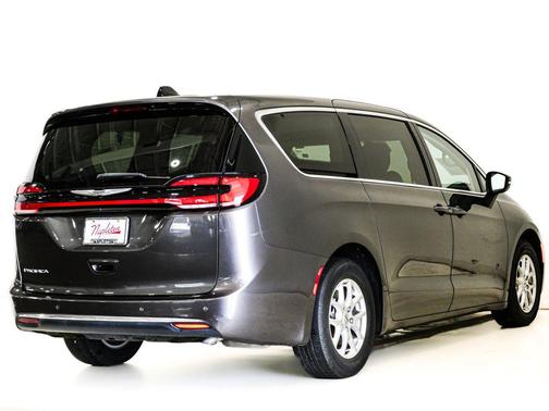 Granite Crystal Metallic Clearcoat 2023 Chrysler Pacifica Touring L