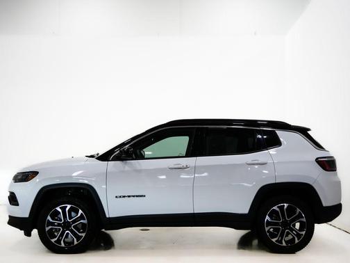 Bright White Clearcoat 2023 Jeep Compass Limited