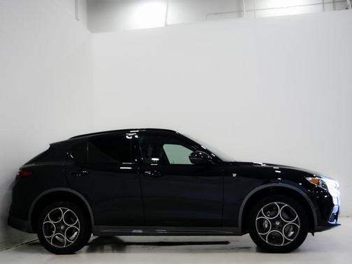 2023 Alfa Romeo Stelvio Ti