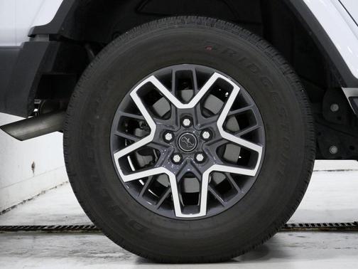 2024 Jeep Wrangler 4-Door Sahara 4x4