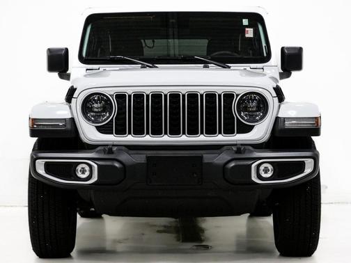 2024 Jeep Wrangler 4-Door Sahara 4x4