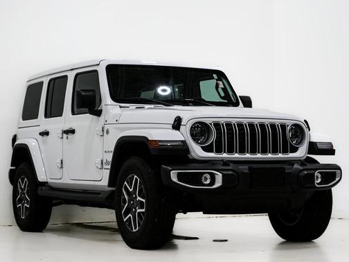 2024 Jeep Wrangler 4-Door Sahara 4x4