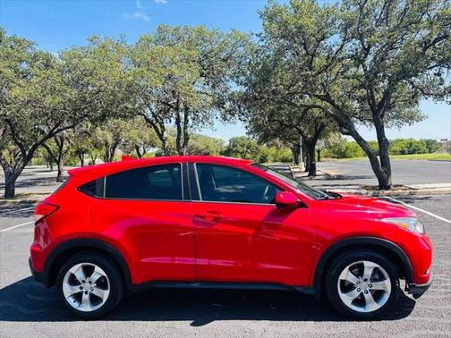 2017 Honda HR-V LX