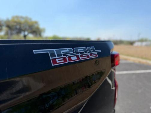 2020 Chevrolet Silverado 1500 Custom Trail Boss