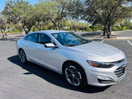 2022 Chevrolet Malibu FWD LT