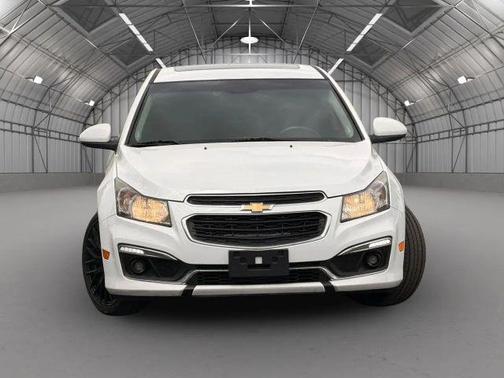White 2016 Chevrolet Cruze Limited LTZ