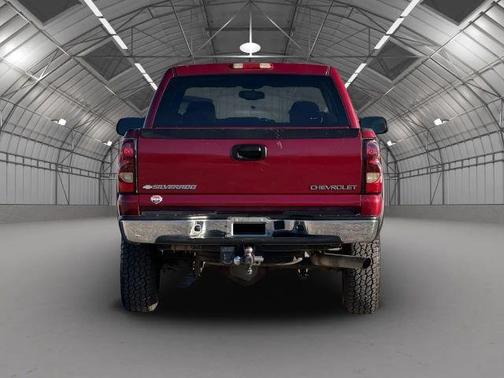 2004 Chevrolet Silverado 2500 LS 6 1/2 FT