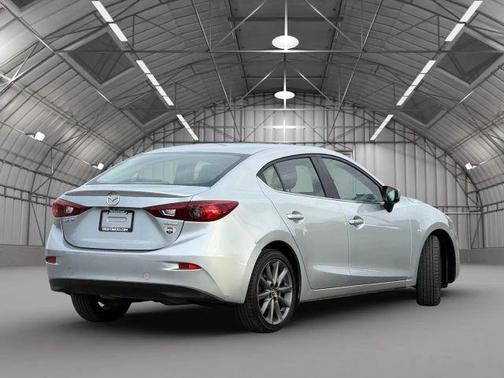 2018 Mazda Mazda3 Touring