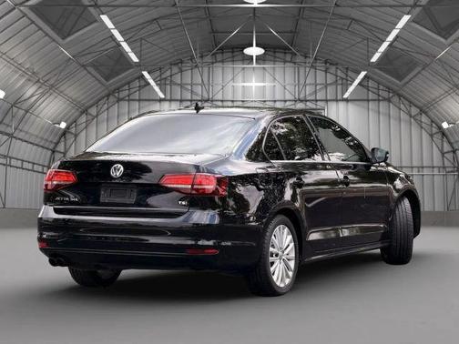 Black 2016 Volkswagen Jetta 1.8T SEL