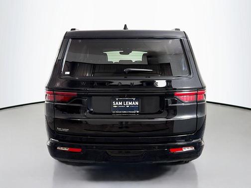 2024 Jeep Wagoneer Series II Carbide 4x4