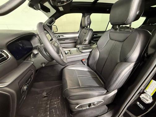 2024 Jeep Wagoneer Series II Carbide 4x4