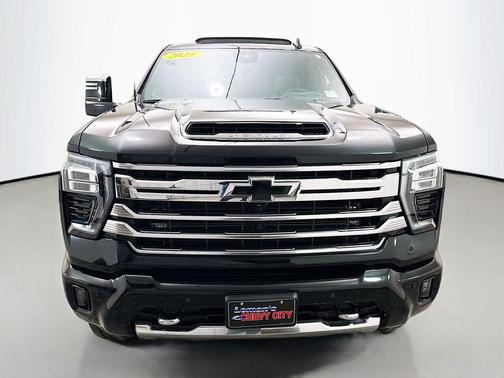 Black 2025 Chevrolet Silverado 2500 High Country