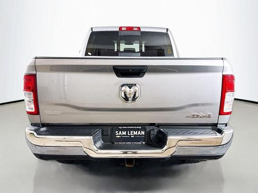 2021 RAM 2500 Tradesman Crew Cab 4x4 6'4' Box