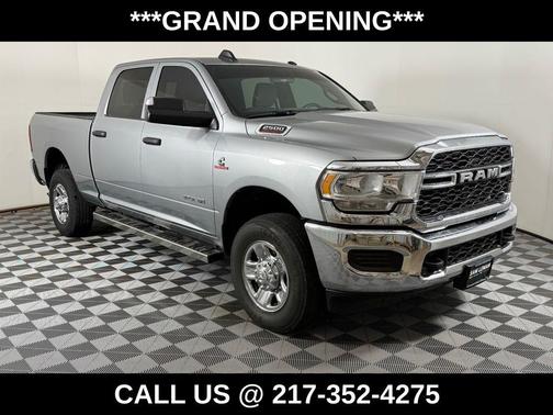 2021 RAM 2500 Tradesman Crew Cab 4x4 6'4' Box