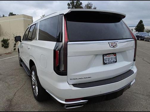 2023 Cadillac Escalade Premium Luxury
