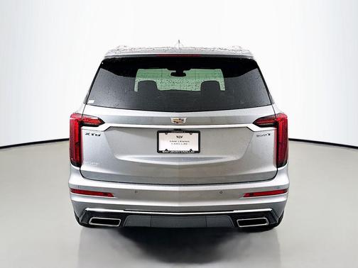 Argent Silver Metallic 2025 Cadillac XT6 Luxury FWD