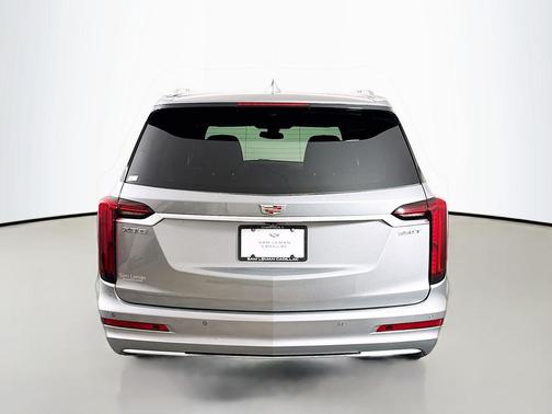 Argent Silver Metallic 2025 Cadillac XT6 Luxury FWD
