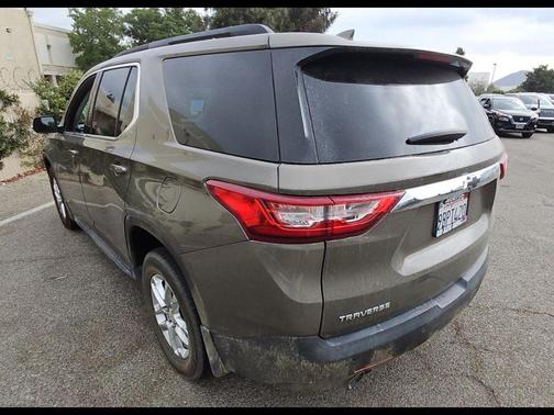 2020 Chevrolet Traverse LT Cloth