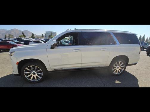 2022 Cadillac Escalade ESV Premium Luxury Platinum