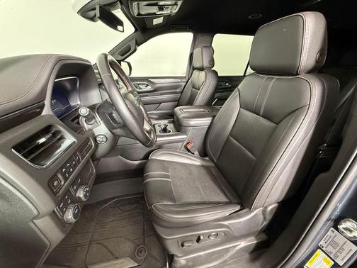 2022 Chevrolet Tahoe 4WD RST