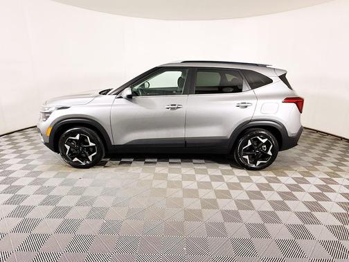Steel Gray 2024 Kia Seltos EX