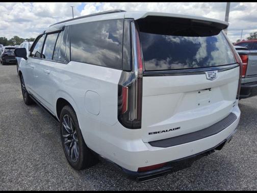 2023 Cadillac Escalade ESV Sport Platinum