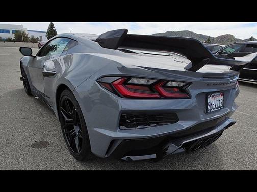 Sea Wolf Gray Tricoat 2024 Chevrolet Corvette Z06