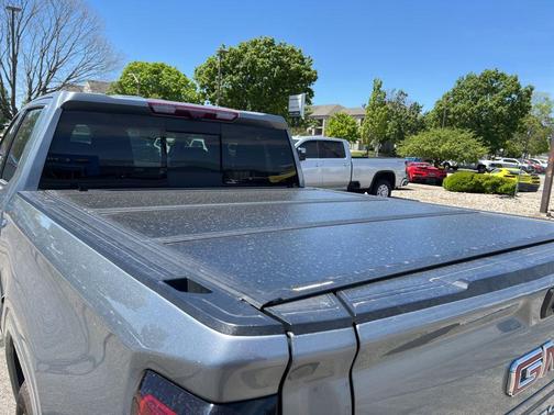 Sterling Metallic 2023 GMC Sierra 1500 Denali