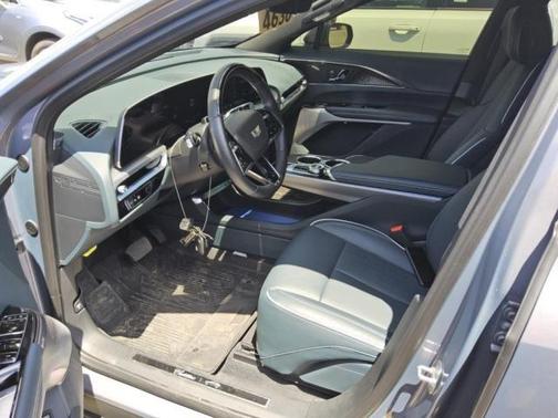 2024 Cadillac LYRIQ Sport