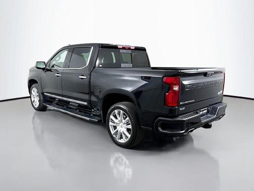 Black 2024 Chevrolet Silverado 1500 High Country