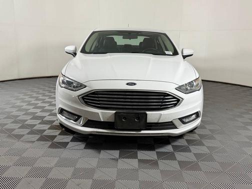 2017 Ford Fusion Hybrid SE
