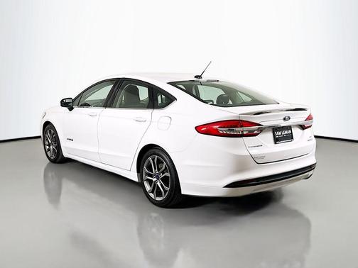 2017 Ford Fusion Hybrid SE