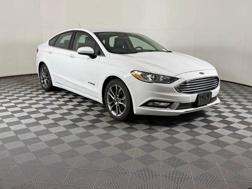 2017 Ford Fusion Hybrid SE