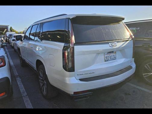 2022 Cadillac Escalade ESV Sport