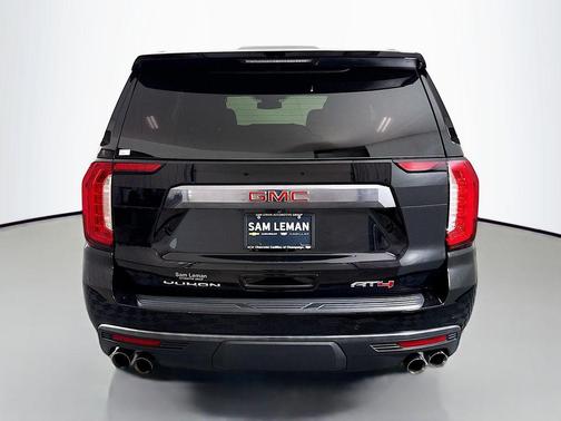 2024 GMC Yukon 4WD AT4